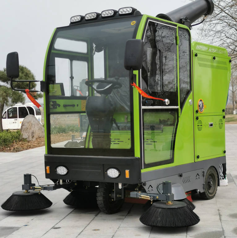 新疆道路清洁广泛应用电动环卫清扫车